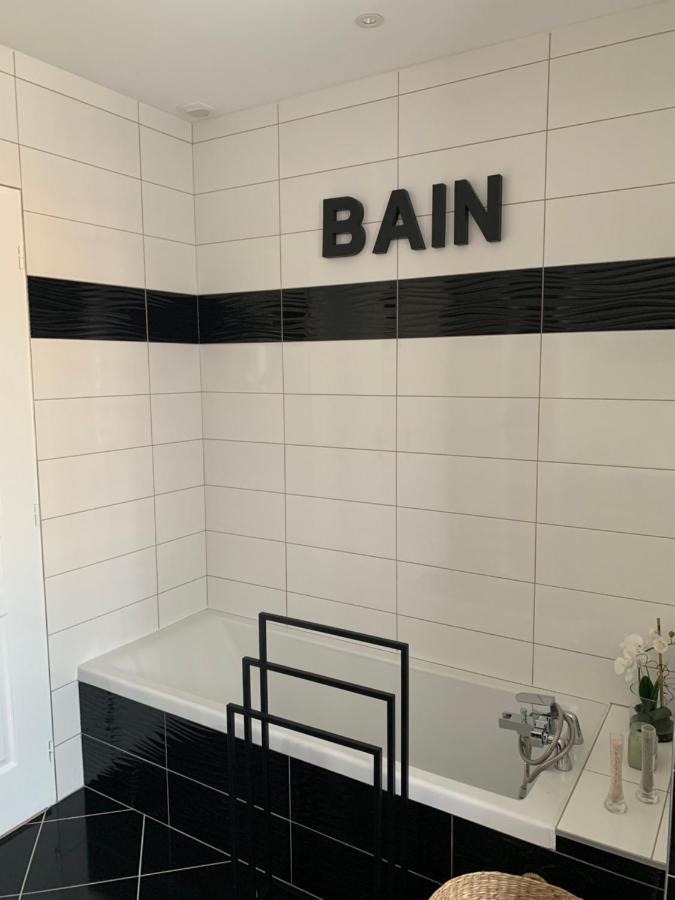 Chambre Independante Avec Piscine Jarnac Eksteriør billede